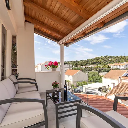 Laura Daire Dubrovnik