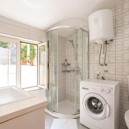 Laura Daire Dubrovnik